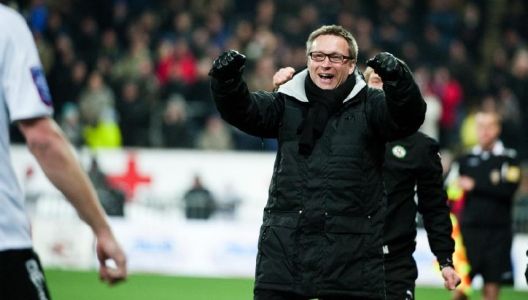 ftransfers's tweet photo. Ex-allsvenske tränaren lämnar MLS-klubb 
https://t.co/FHejFEutvK https://t.co/ZY6Cv4yaM5