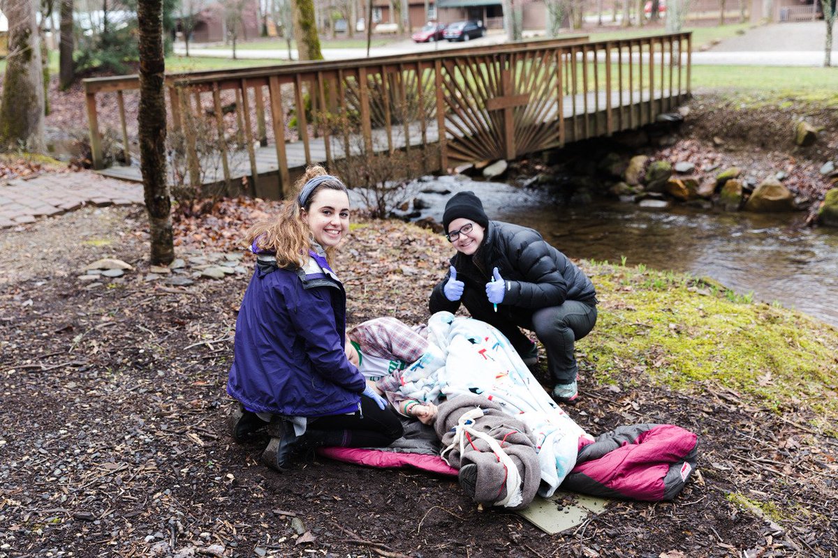 OldSchoolSWO's tweet image. Students are officially Wilderness First Responders!
#OLDSchoolSWO #springOLDS17 #OLDS17 #gapsemester #wildernessmedicine #solosoutheast