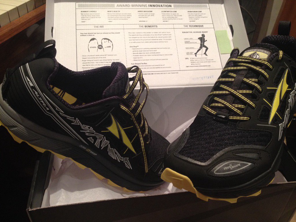TheRunningShop's tweet image. Just away to test run these bad boys @AltraRunning. Review coming soon😄 #altralonepeak #zerodrop #footshapetoebox