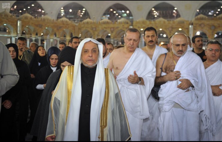 ikbldrs's tweet photo. Söz konusu ümmetin selameti ise, gerisi teferruattır. #EvetSözMillette #GelSendeEvetDe Seni seviyoruz ihram giyen adam @RT_Erdogan !!! https://t.co/pDSzPmGMXZ