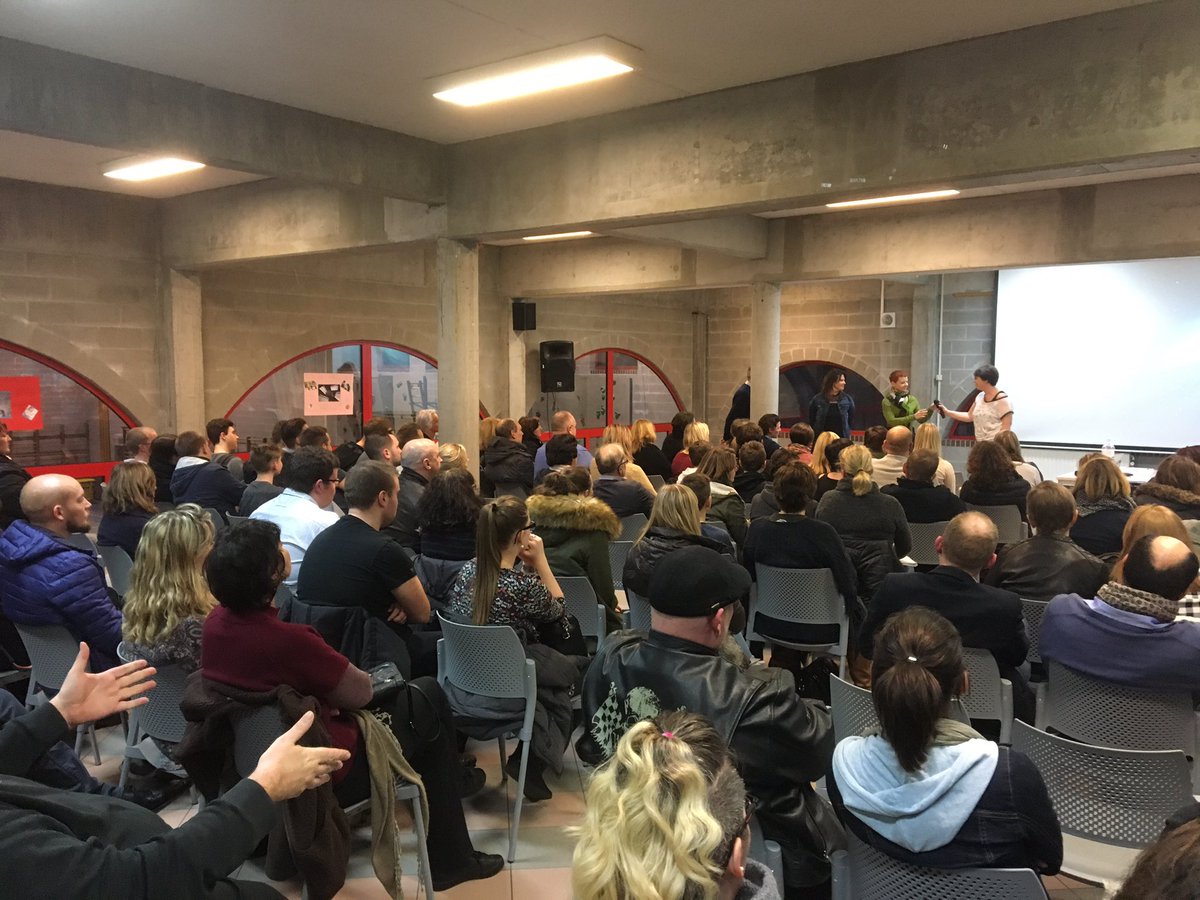 serge_hustache's tweet image. Stop au harcèlement! L&apos;IESPP agit et sensibilise! #Conférence #cyberharcèlement #Olivier Bogaert #Hainaut