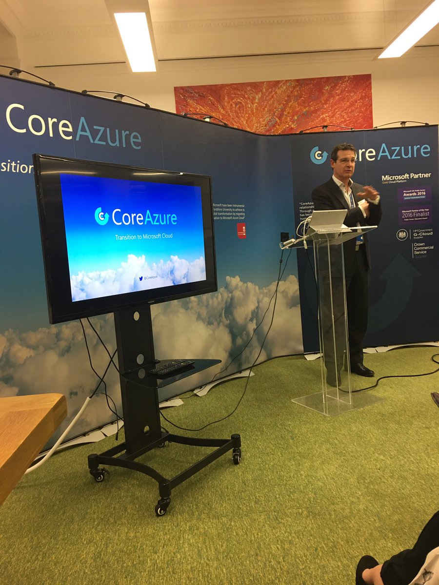 ZoeVLewis1's tweet photo. Learning insights &amp; tips from the fantastic CoreAzure https://t.co/msuXwt0KrH