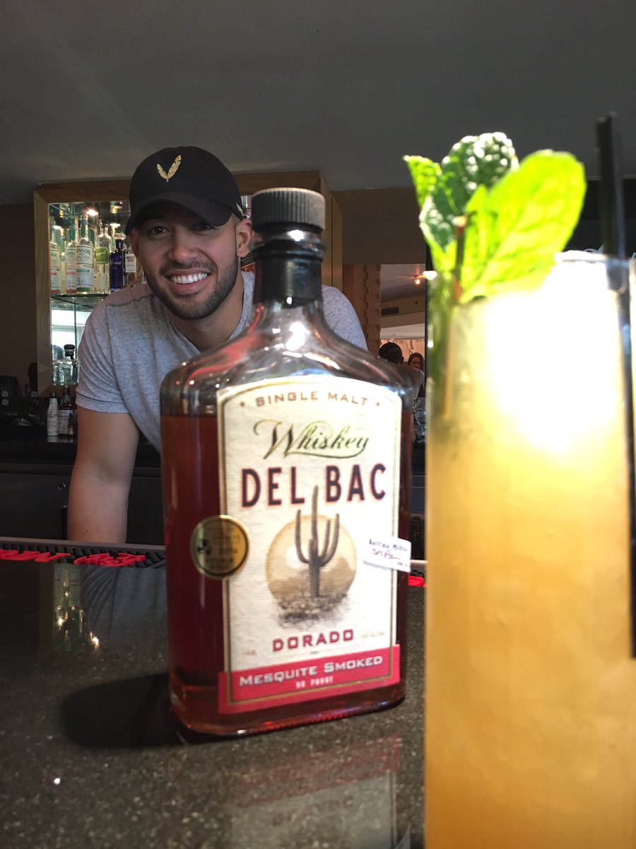 DrakeFox10's tweet photo. Award winning cocktail Zonie Land @Apt_bartender Elliott @AZ_CocktailWeek #drinkaz #arizonacocktailweek See the story @FOX10Phoenix at 5pm. https://t.co/FmDLCo0N00
