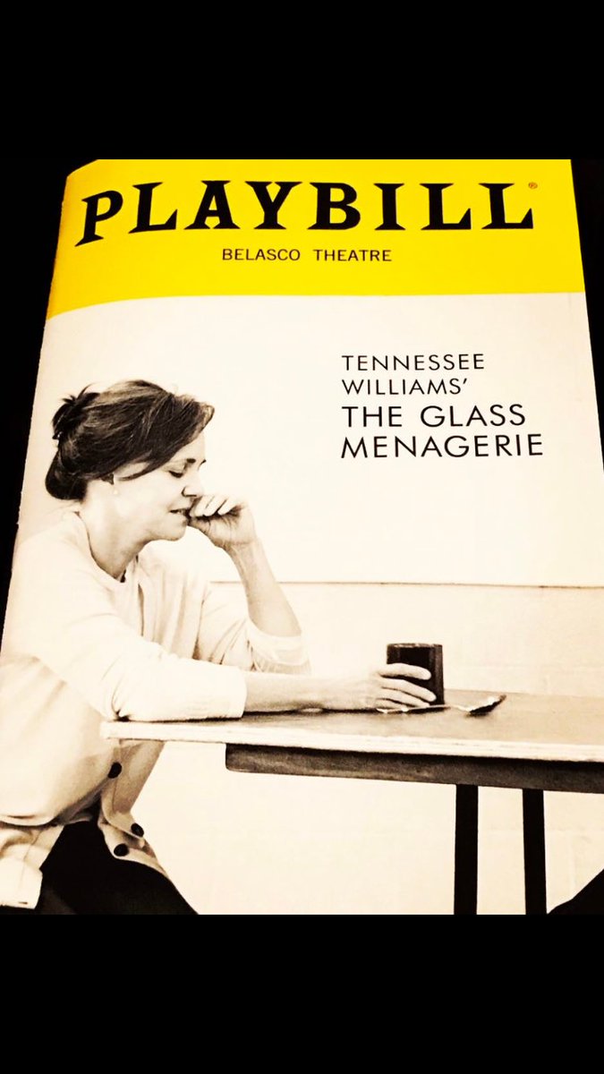 Blown away #sallyfield <a href="/realmommagump/">Sally</a> gives one of the most amazing performances I've ever seen. RUN to this production.
