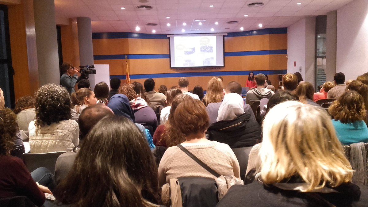 JuliaRoyo85's tweet photo. Es nota q hi ha ganes de canvi a nivell educatiu #fòrumdeltalent @MontsiActiu https://t.co/ooVq5Vp2o4
