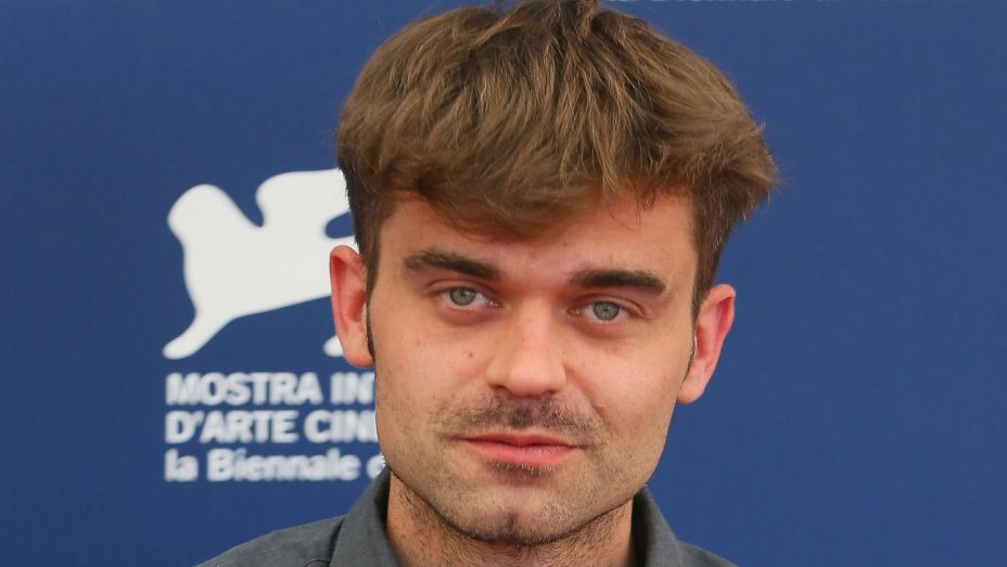 Polish screenwriter Kuba Czekaj wins 'Baumi' Script Development Award thr.cm/yAToD2 #Berlinale