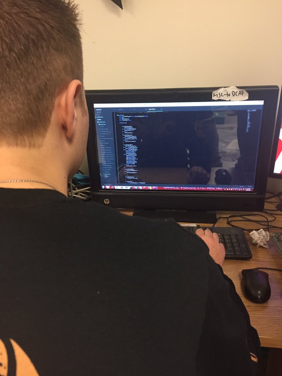 VanierRobotics's tweet image. // System online ... powering up core defender #crcrobotics #loops2017