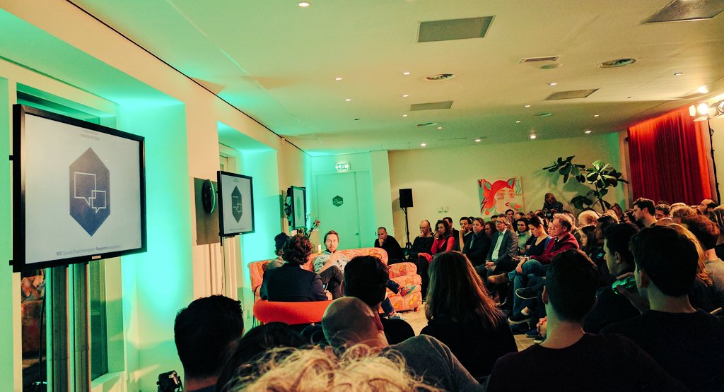 elisegherlan's tweet image. New insights on #VR content and technology during #amstalkstech. New job opportunities on content &amp;amp; strategy ? :) #spaces @spaceshg