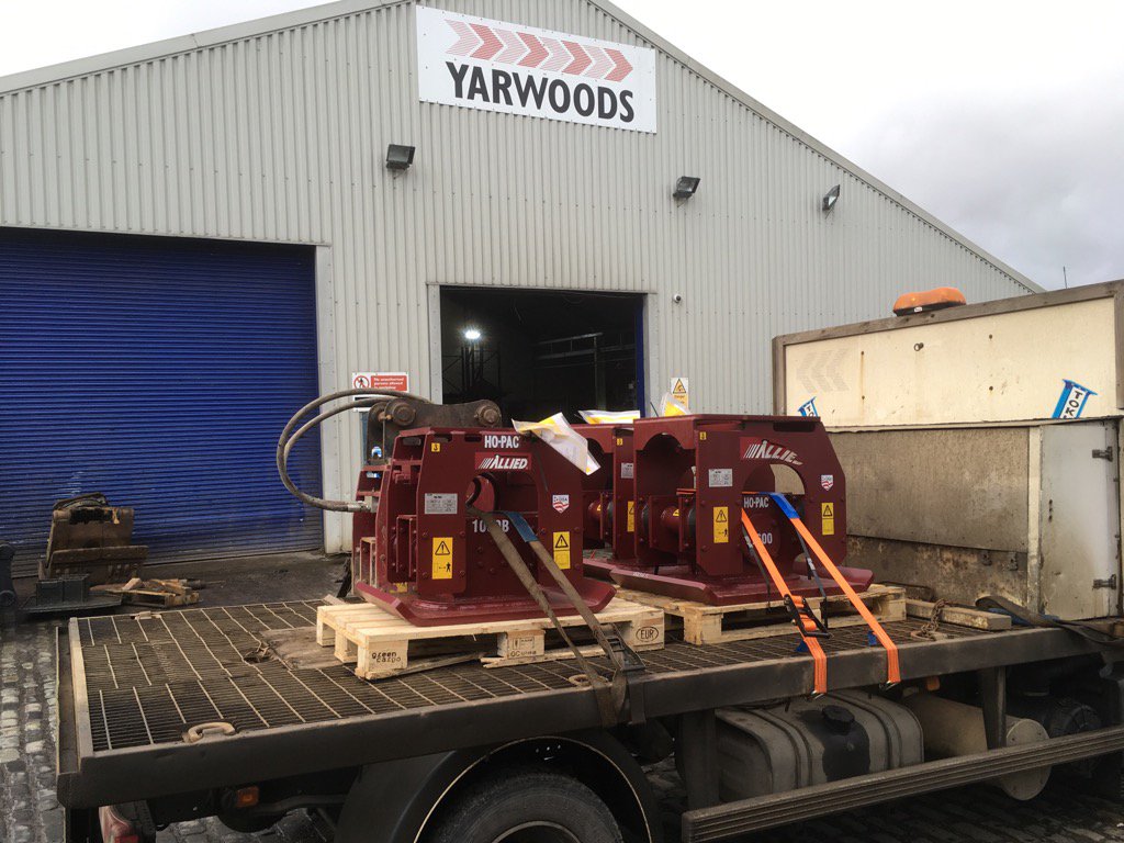 YARWOODS Attachments (@yarwoodsltd) on Twitter photo Four additional new compactor plates for our hire fleet; available for 5 - 30t...
Supplied by friends <a href="/MTKBreakers/">MTKBreakers</a> Four additional new compactor plates for our hire fleet; available for 5 - 30t...
Supplied by friends <a href="/MTKBreakers/">MTKBreakers</a>