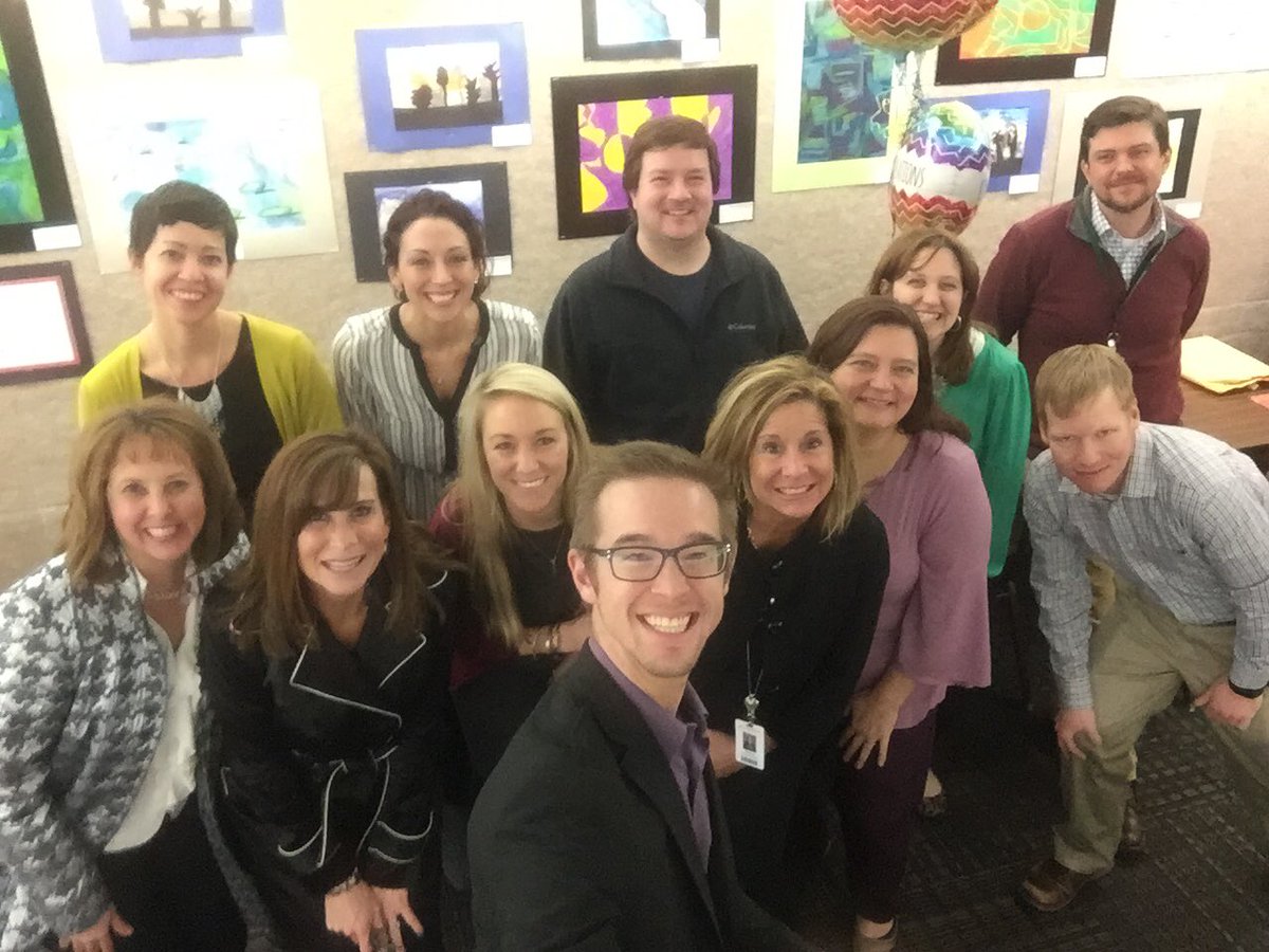 mrskibbe's tweet photo. Teacher of the Year Committee on the way!!!! #beautifulday #inspiringday @ParkwaySchools https://t.co/y24os8ttZL
