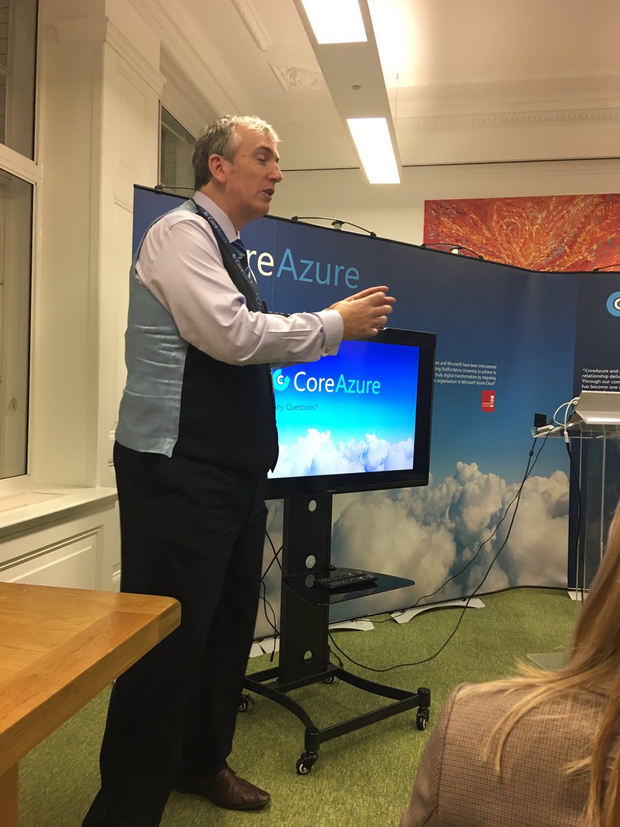 ZoeVLewis1's tweet photo. @CoreAzure great evening learning bout Azure with some fantastic Microsoft staff. https://t.co/FcIdtrkU6O