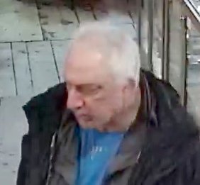 SouthSimcoePS's tweet photo. #ThiefThursday Can you ID these two caught stealing a #MichaelKors purse in #Cookstown on Jan 28? Call us or Crimestoppers! https://t.co/31TCBhrhQ0