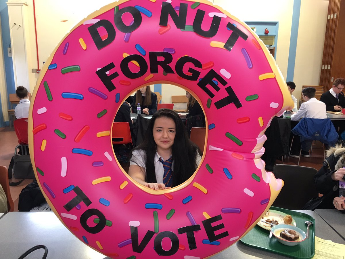 YoungScotSA's tweet photo. Don't forget to Vote this March in the SYP Elections more info at https://t.co/K6RFKvHTuR #GETour @QMAOfficial https://t.co/KVVyVfQqVa
