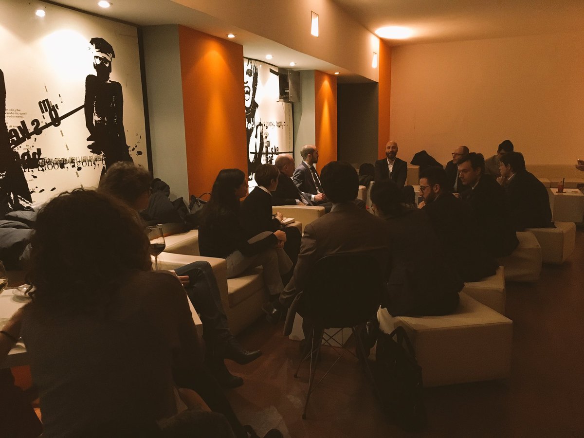 LaUlloa86's tweet photo. I vantaggi del #welfare aziendale 
@VinceScuotto @AIDPLombardia https://t.co/bTVgujur62