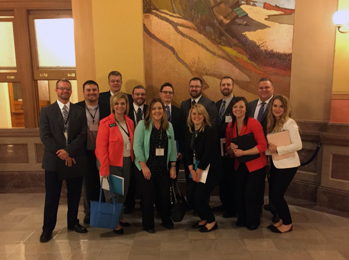 DarrenWerth's tweet photo. Credit Union Advocacy is something I want to learn more about. I got practice it in Topeka yesterday! #TFKT #HeartlandWay https://t.co/XpHr25mL1j