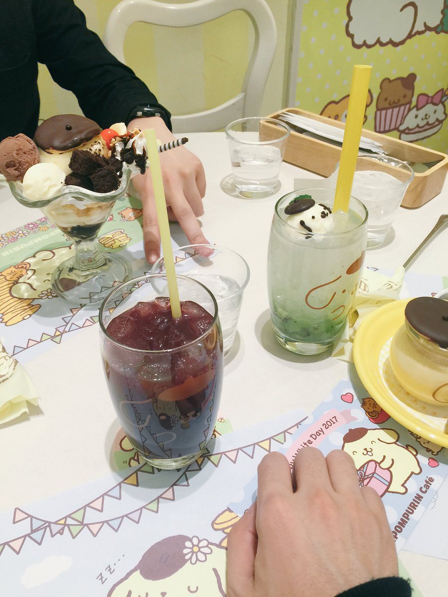 sakata_004's tweet photo. ボムボムプリンカフェ 浦島坂で来たよー！全然関係ないアサイージュースたのんだ！おいしかったー！
https://t.co/RnC2IrNn9E