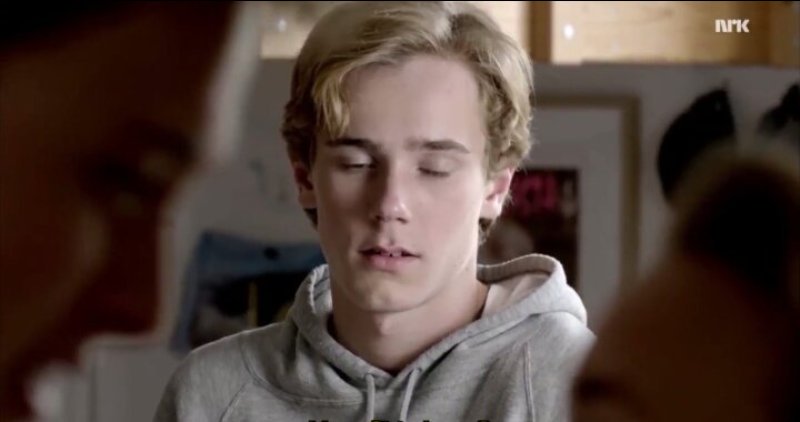 nastyats20172's tweet photo. #skam #evak
 #SKAMFORALLE 
Все мы немного Исак https://t.co/jqg2WNrL7x