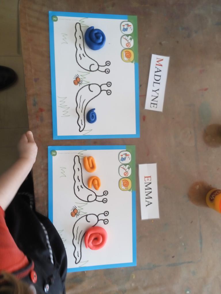 ecVM_PS's tweet photo. Nous faisons des spirales en pâte à modeler https://t.co/1qrGP6pRcg