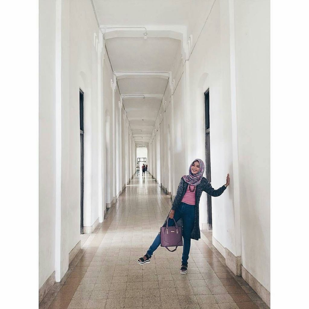 Jarene simbah yen jomblo mlebu  lawangsewu bakal cepet entuk jodo.. #aslisemarang

Repost … ift.tt/2lAjgmq