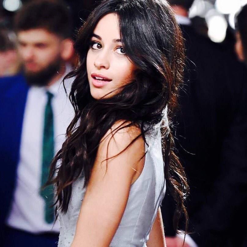 WalkIndisc0unt's tweet photo. She isn't a teenager any more .
Happy birthday @camilacabello97 
#KeepGrowing #HappyBirthdayCamila #WalkInDiscount https://t.co/3pWPJOQ7KN
