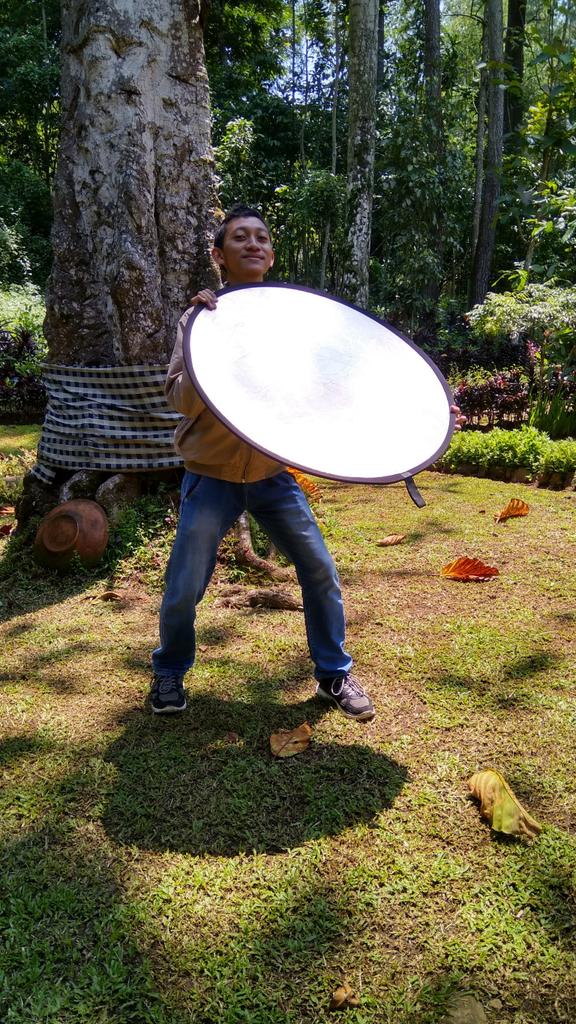 ci_malang's tweet photo. Misbah... what are he doing😂 https://t.co/G7S9RW3huu