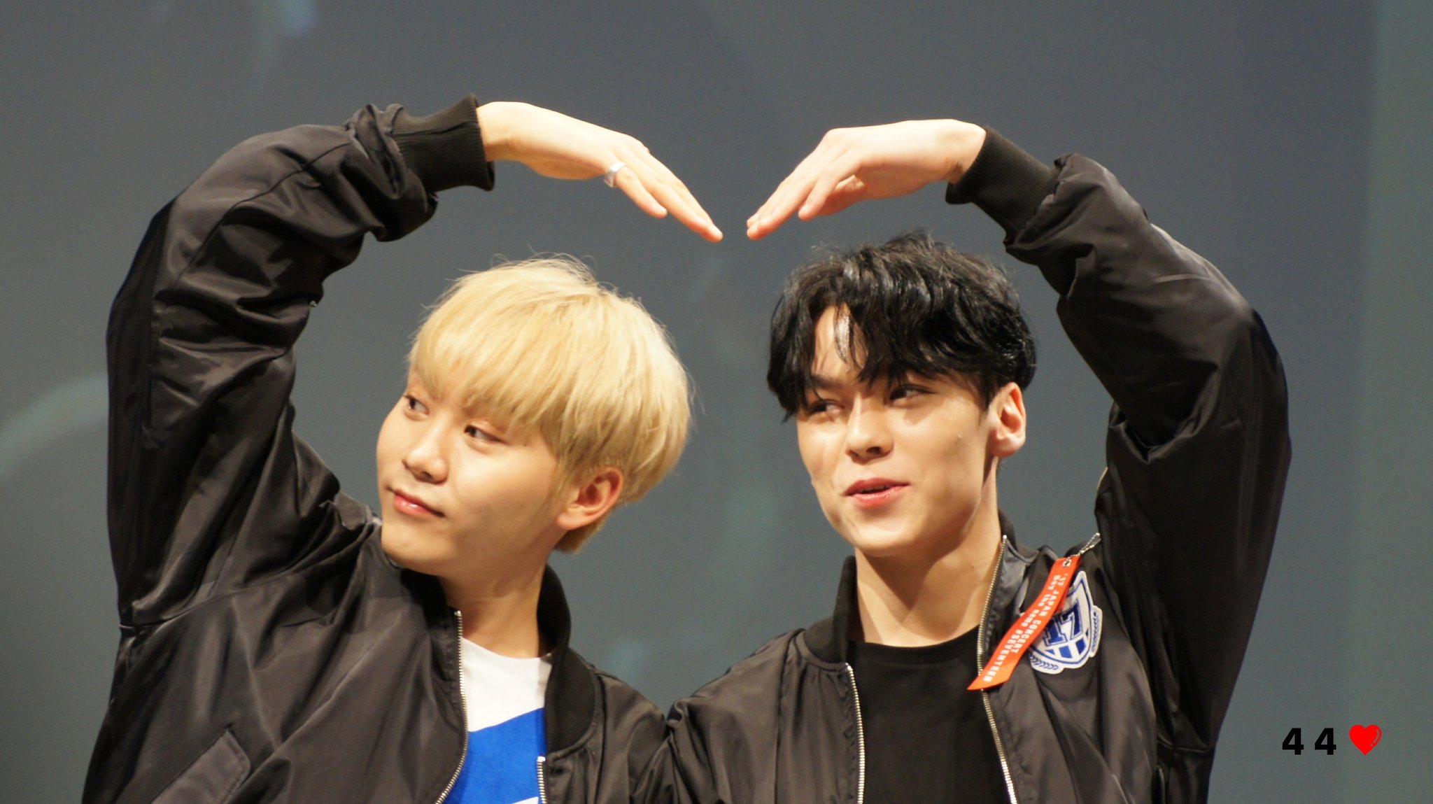 ㄴㄴ セブチ 大阪サイン会 高画質 Seventeen Seungkwan Vernon 세븐틴 승관 버논 スングァン バーノン ソラブー Pledis 17 T Co Ucwgw Twitter