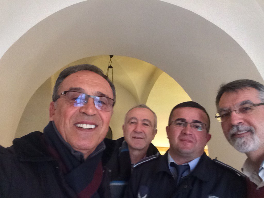 Kastamonu'da sabah sürprizle başladık. Hasdal'da Uz. Çvş. Ramazan ziyaretimize gelmiş. Ne sevinç ama...