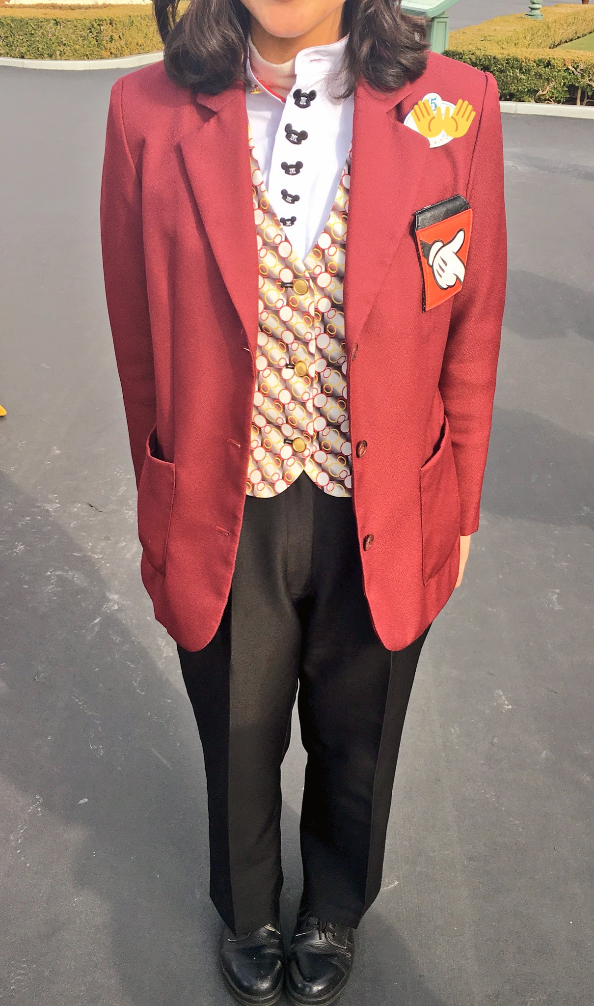 もりえとコマツナ グリーティングキャストさんの服が 好きなんだ 撮らせていただきましたありがとうございました キャストさん ディズニーランド 制服 T Co 0jpzeepvmr Twitter
