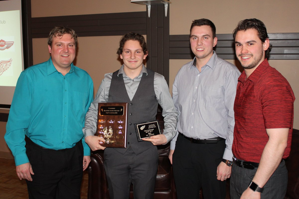 HCRedWings's tweet photo. Congratulations to Ty Yoder on being selected for the "Top Forward Award" at the 2016-17 Bantam AAA Red Wings Awards Banquet! https://t.co/eSjaB71dC8