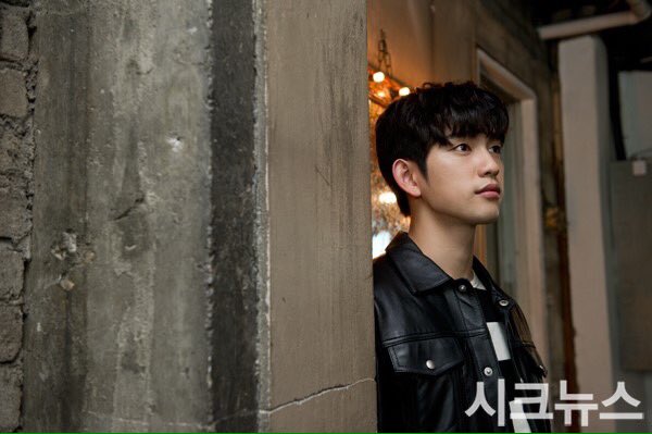 JandJ_Thailand's tweet image. [PIC] 170303 #GOT7 #Jinyoung #눈발 #진영 Interview chicnewsm.mk.co.kr/article.php?ai…