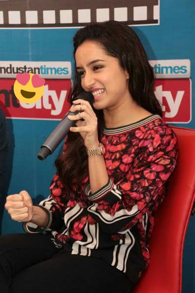 WeLoveShraddhaK's tweet image. #HappyBirthdayShraddhaKapoor is trending like anything 😎❤💃
Well done Shraddha Gems 👏
Keep the love on and on 💕