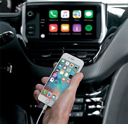 PeugeotZA's tweet image. #MirrorScreen function allowing for optimum readability &amp;amp; complete safety whilst driving! #Peugeot2008SUV #ComingSoon