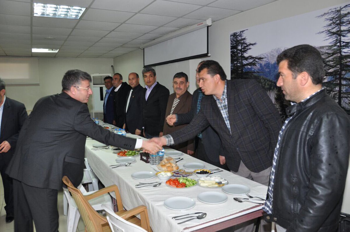 Demokrasinin ilk adımı, devletimiz ile milletimizin arasındaki en önemli bağ olan değerli muhtarlarımız ile bir araya geldik / Feke