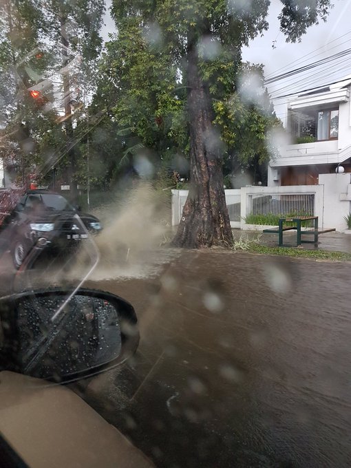 infobdg's tweet image. #cuacaBDG 15.38 : Dago banjir | @deizul