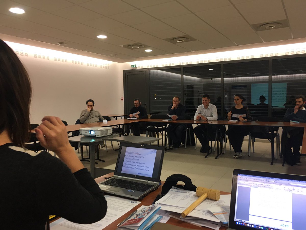 AG du mois de Mars, présentation et vote des nouveaux statuts et règlements dans les locaux de @CreAude 
#audacejcef #cvcitoyen