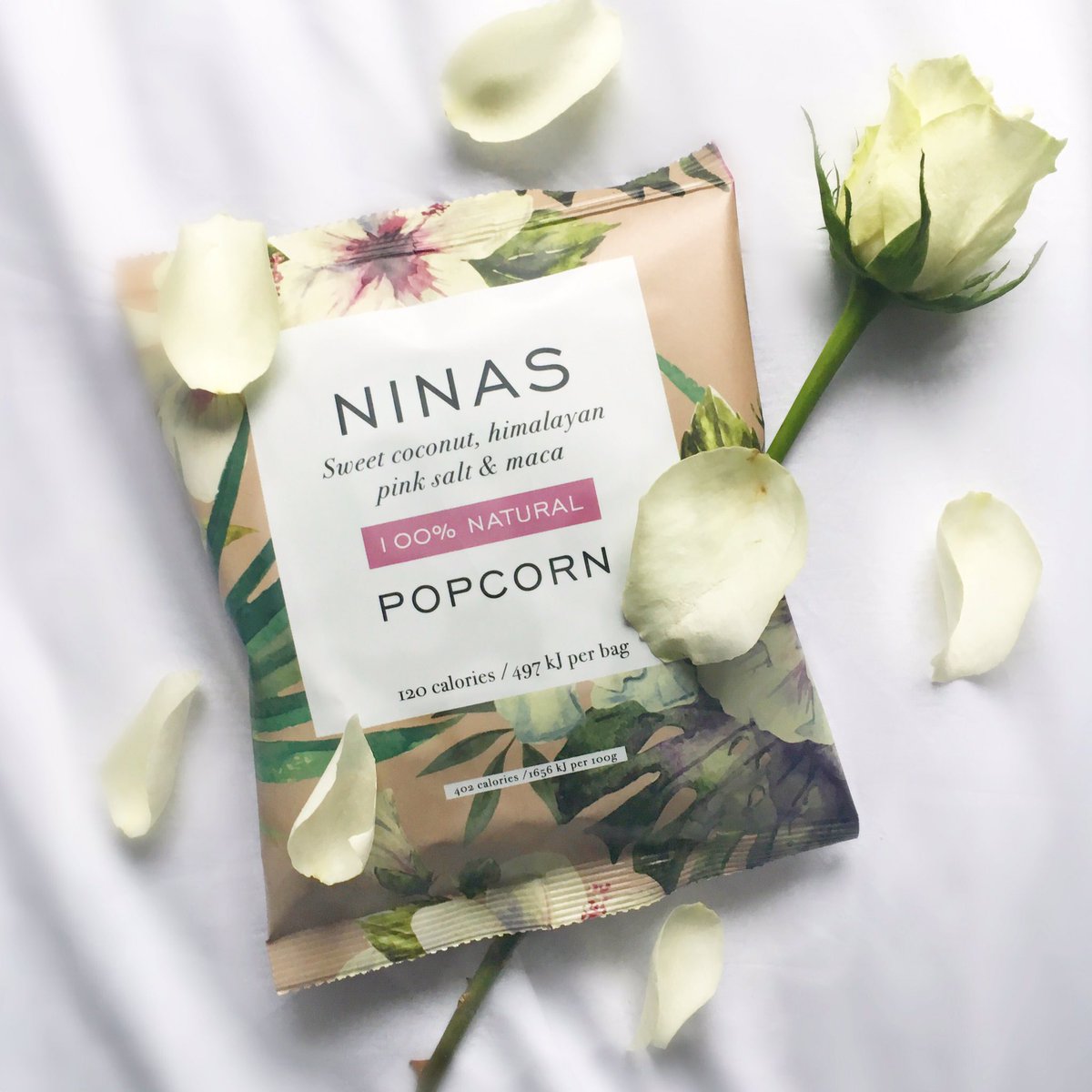 ninaspopcorn's tweet photo. Pretty popcorn, that's pretty good for you! 🙌🏼🍿❤️️ https://t.co/lhbQ100zUI
