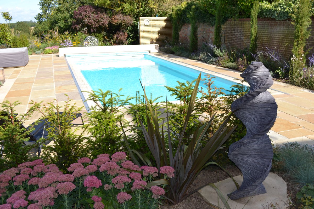 sunquestpoolsUK's tweet photo. It's the #firstdayofspring and #swimmingpool season is nearly upon us. Give us a call on 01296 715071 and let's make some plans... https://t.co/iS57bW7vz8