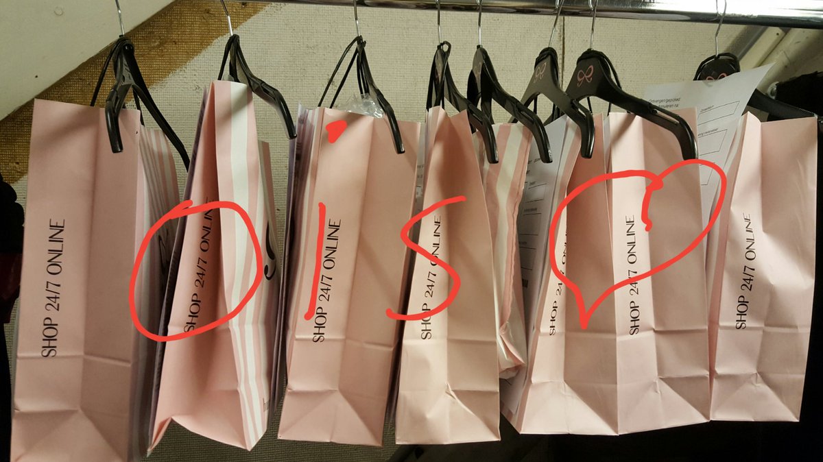 SandraGiraud5's tweet photo. OIS Challenge is great#Team Leysstraat @JVandergeeten @CarolineCaropms @Dimitri_HKM @Marley_Mey @MelandreaHKM @Joyce_HKM @BiontineM https://t.co/BMAJ1WY8L0