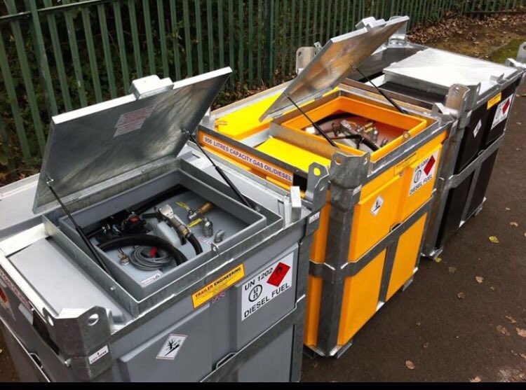 trailerengineer's tweet photo. Enquire about our #Polycube range @ https://t.co/rF7QztZsk2
#planthire #aviation #groundhandling #transcube #fuelcube #diesel #jeta1 #adblue https://t.co/huF6mNzbXS