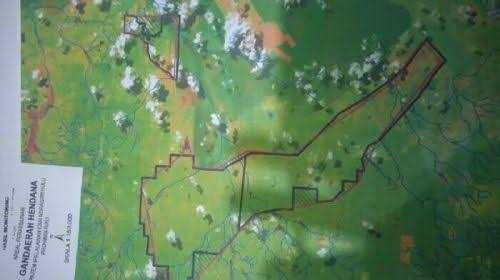 Kabar_Indragiri's tweet photo. #Berita Kapolda Riau: Kalau Begini Bisa Kami Jadikan Tersangka PT Ghandahera!! https://t.co/yLF0Jc7qlt https://t.co/A05jRsnIee