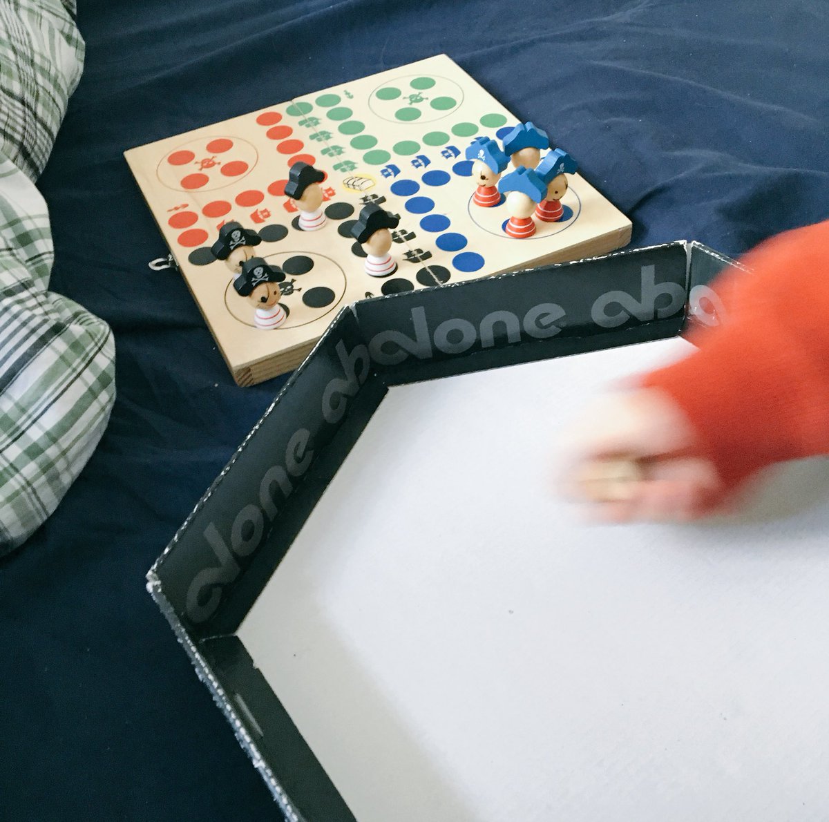 Hard times at the home office. 
 😎👍