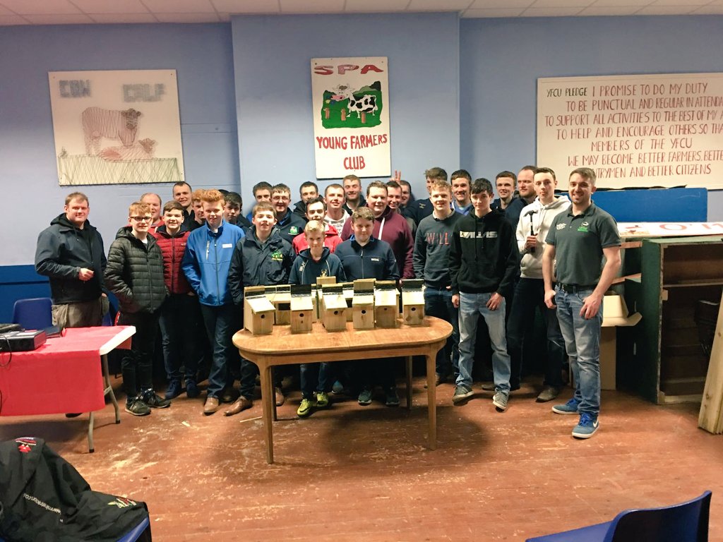 spayoungfarmers's tweet photo. Thanks to @GrassrootsChNI for coming to our split night for the boys last night!! #spayfc #yfcu https://t.co/WUFmxHLjtn
