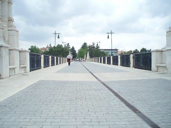 EuroFontanilla's tweet photo. #ViaductoDeFernandoHué en #Teruel #CallesConAlma https://t.co/CuRSXOpxBA