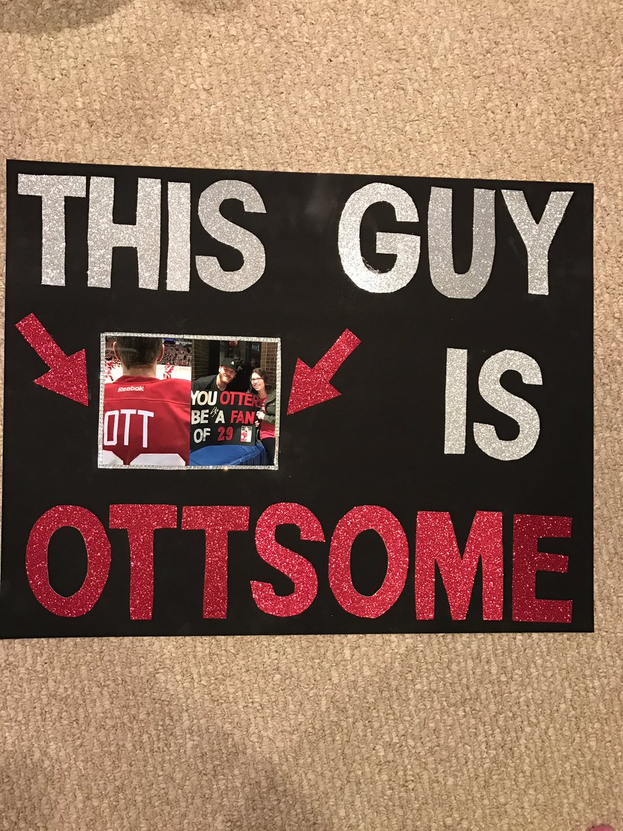 stinainthewild's tweet photo. @otterN9NE gonna miss you in hockeytown but thank you for enjoying it here. i wish you the best! 😊 https://t.co/RudOVWjhR1