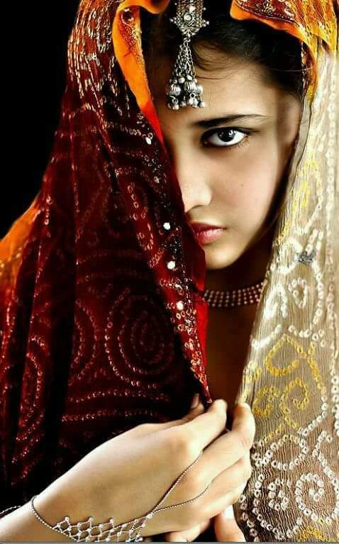 Shakeelhshar1's tweet photo. مل کے بھی جو کبھی نہیں.... ملتا
ٹوٹ کر دل اسی سے.......... ملتا ہے https://t.co/xq9fnYiZYJ