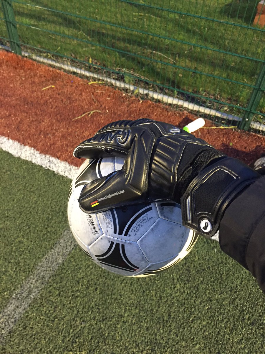 NetGoalkeeper's tweet image. ⚫️⚫️ Calma Shadow 3.0 #ThinkGrip #thinkCalma