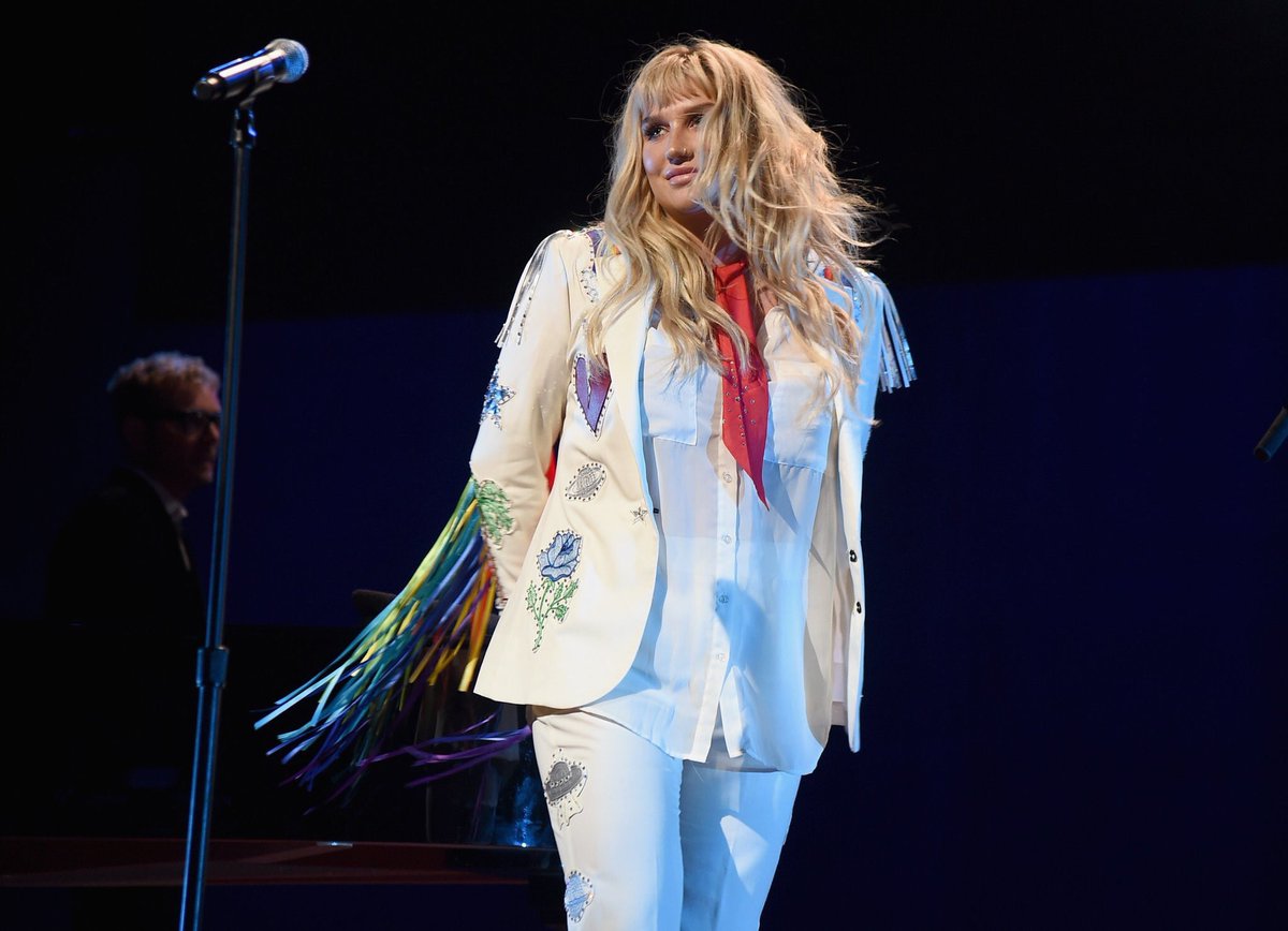 PopCrave's tweet photo. Happy Birthday to the beautiful, strong, and talented Kesha. The record breaking singer-songwriter turns 30 today! #HappyBirthdayKesha https://t.co/6ZO5NRYkkG