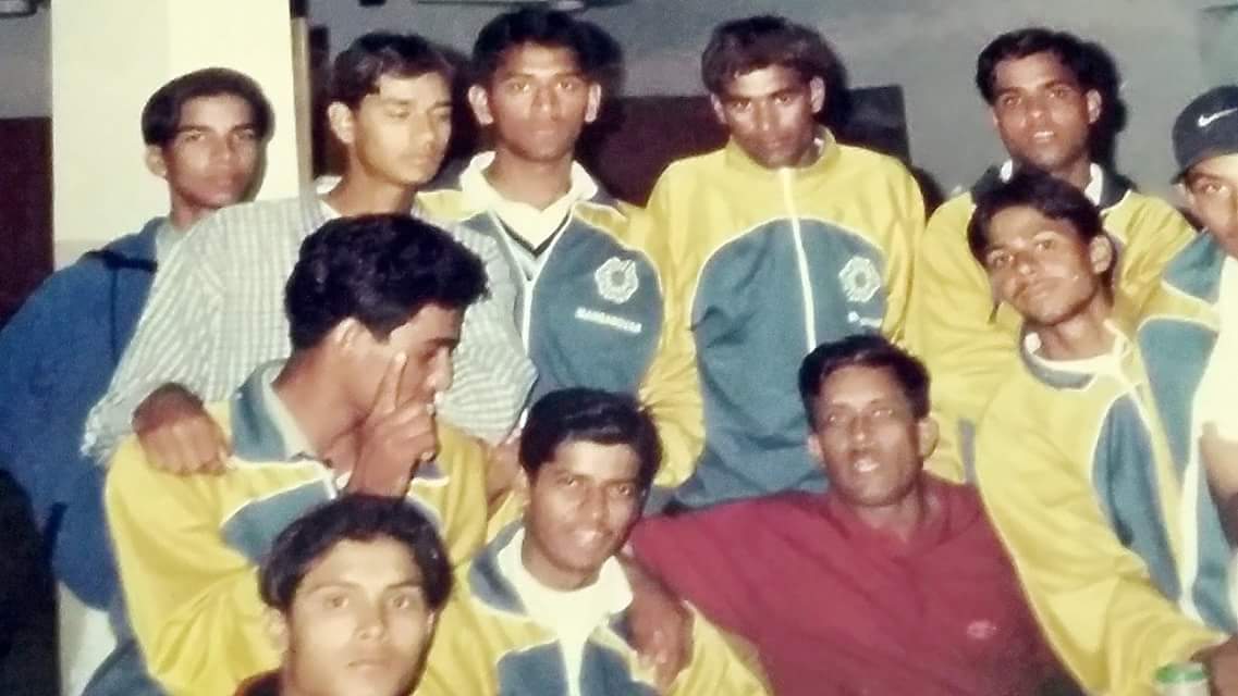 msdhoni7fc's tweet photo. Rare picture of your Capitan cool 😍 https://t.co/ItBwBKbkNR