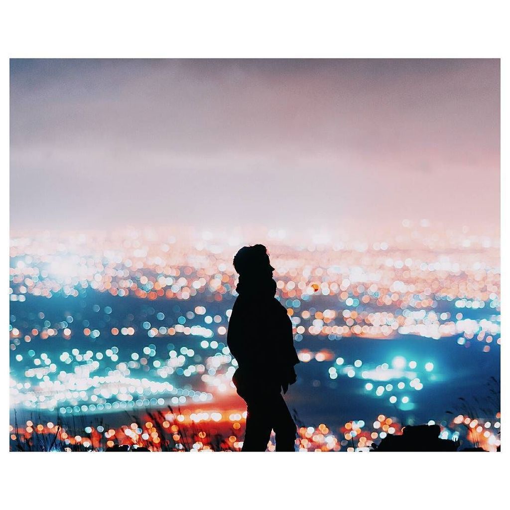 truthslinger's tweet image. All. Of. The. Lights.

With @choolips #UnscramblingAfrica #CapeTown