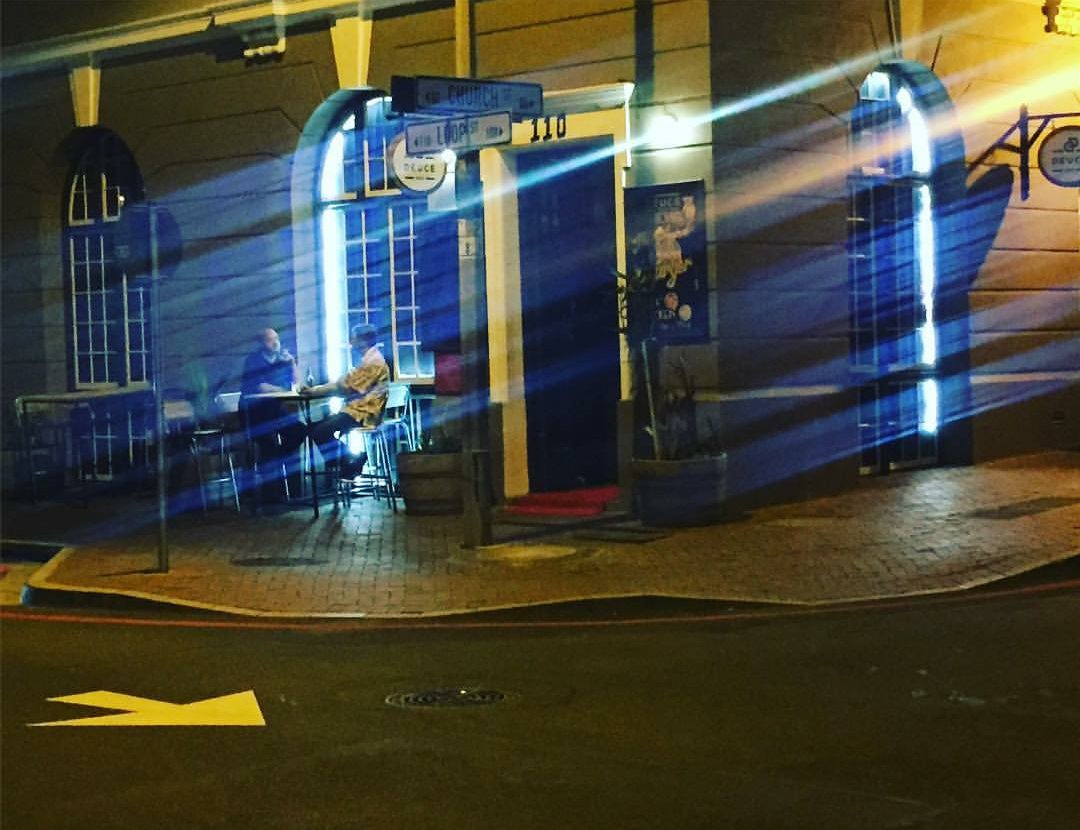 How stunning do u think it looks? The deuce bar